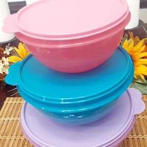Tupperware bowls